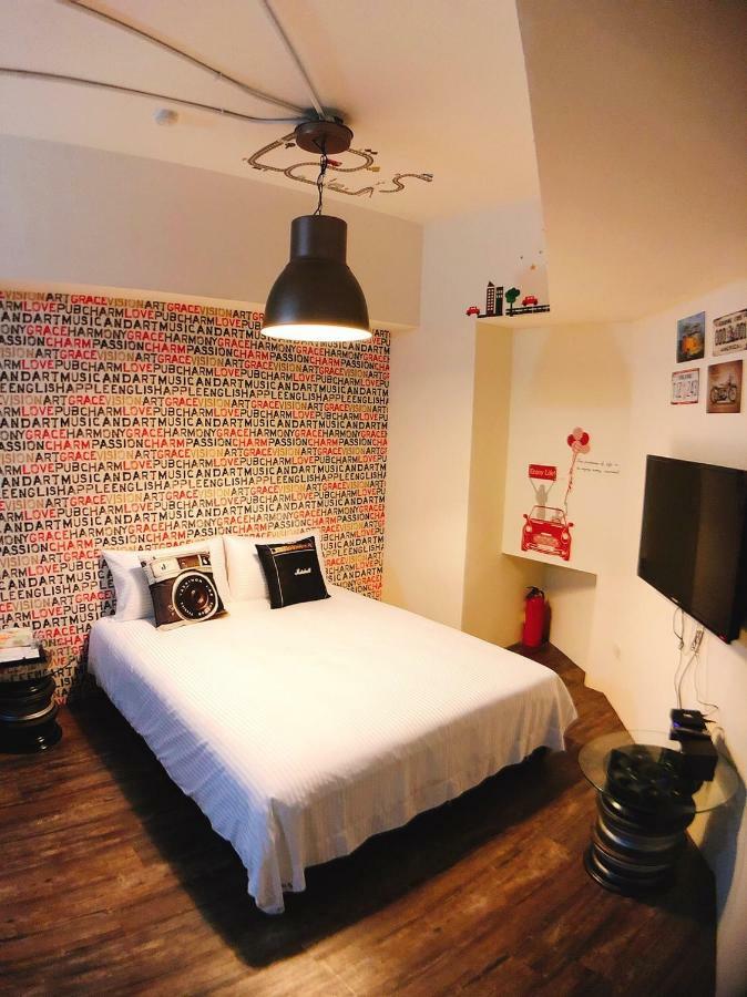 Traveler Station R15 Apartment Kaohsiung Exterior photo